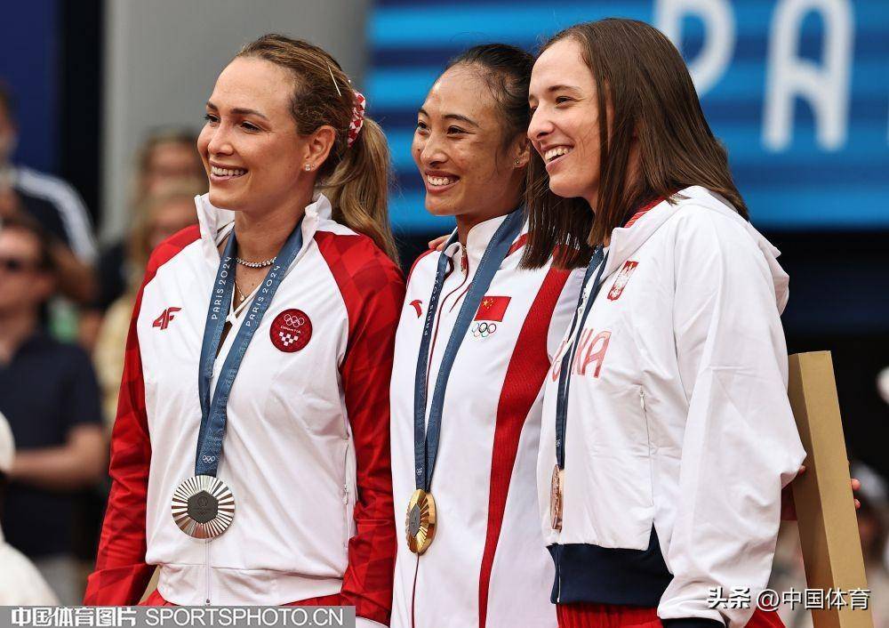 作上冠绝群 作上冠绝群