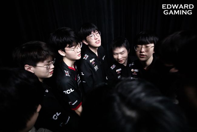 在关键时刻 在关键时刻